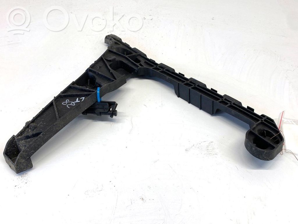 Audi A4 S4 B9 8W Suport montare bară spate 