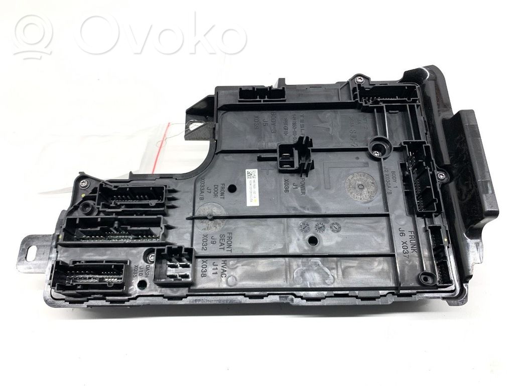 Tesla Model Y Kėbulo modulis 