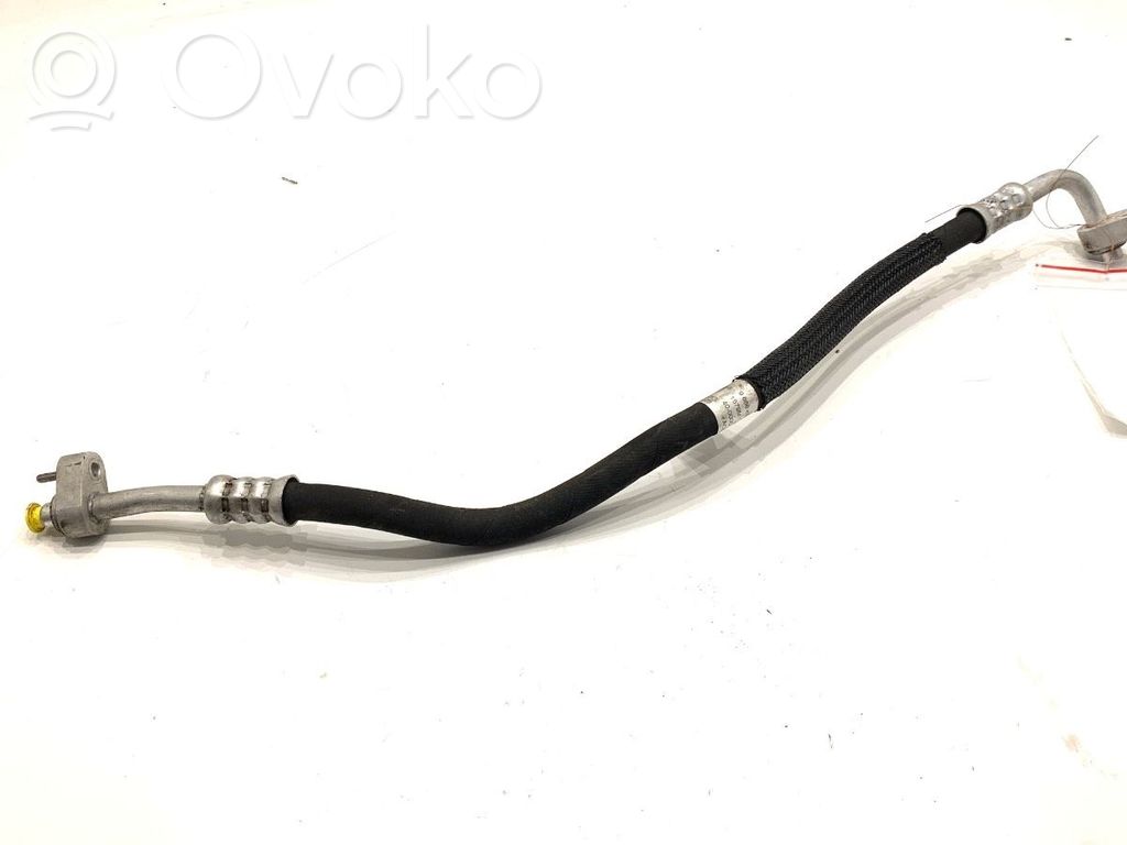 BMW X4 G02 Ilmastointilaitteen putki (A/C) 
