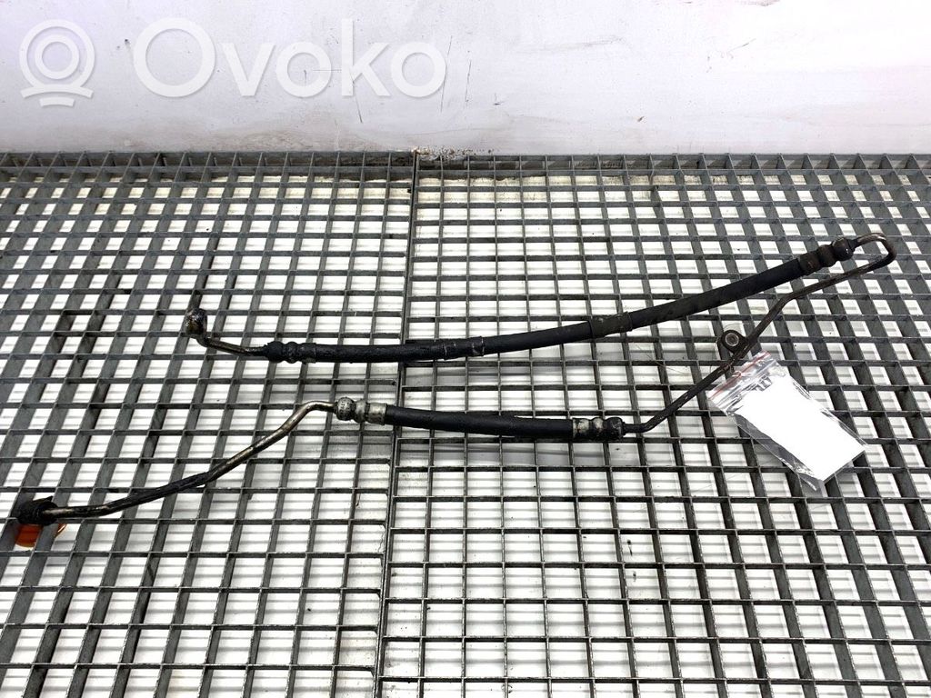 BMW 5 E60 E61 Jarrutehostimen putki/letku 