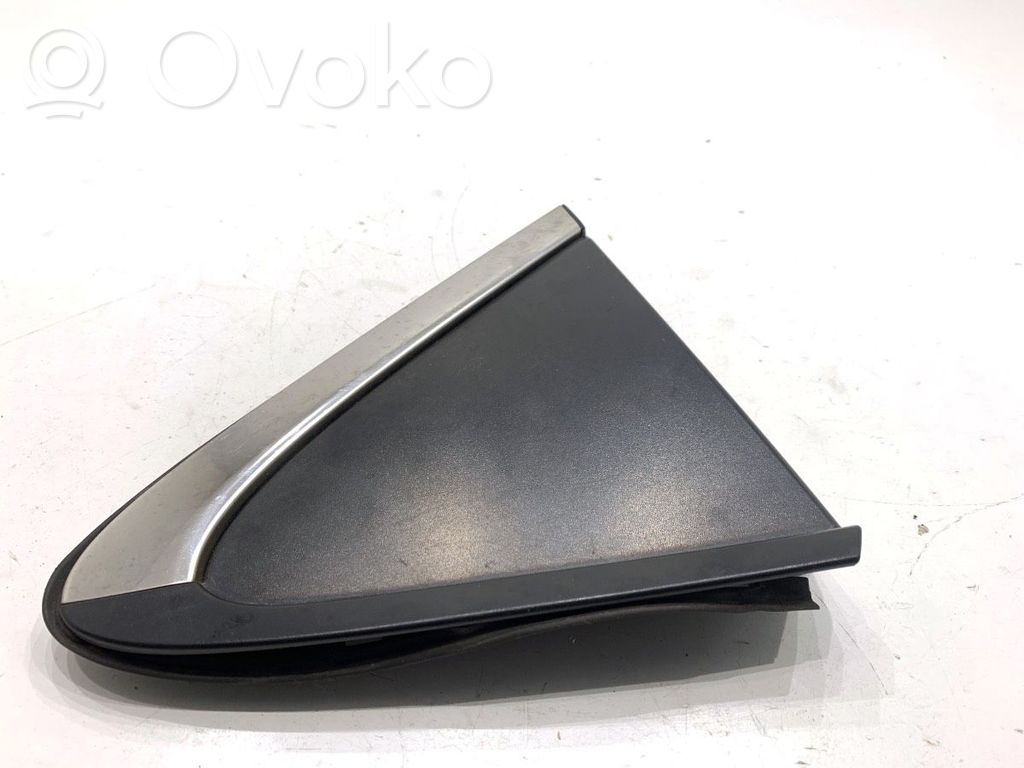 Toyota Corolla E210 E21 Muu ulkopuolen osa 