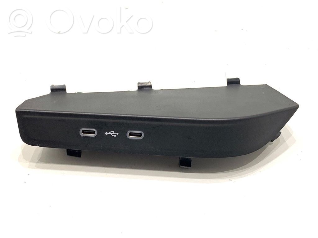 Skoda Kamiq Enchufe conector USB 