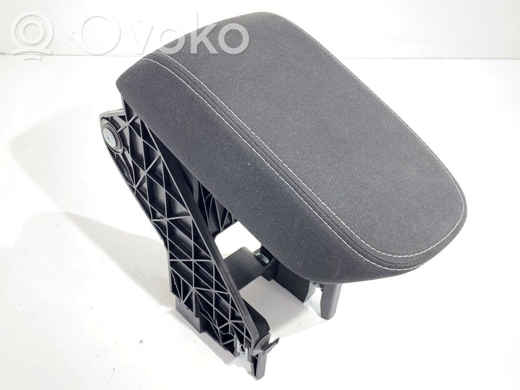 Skoda Kamiq Reposabrazos 