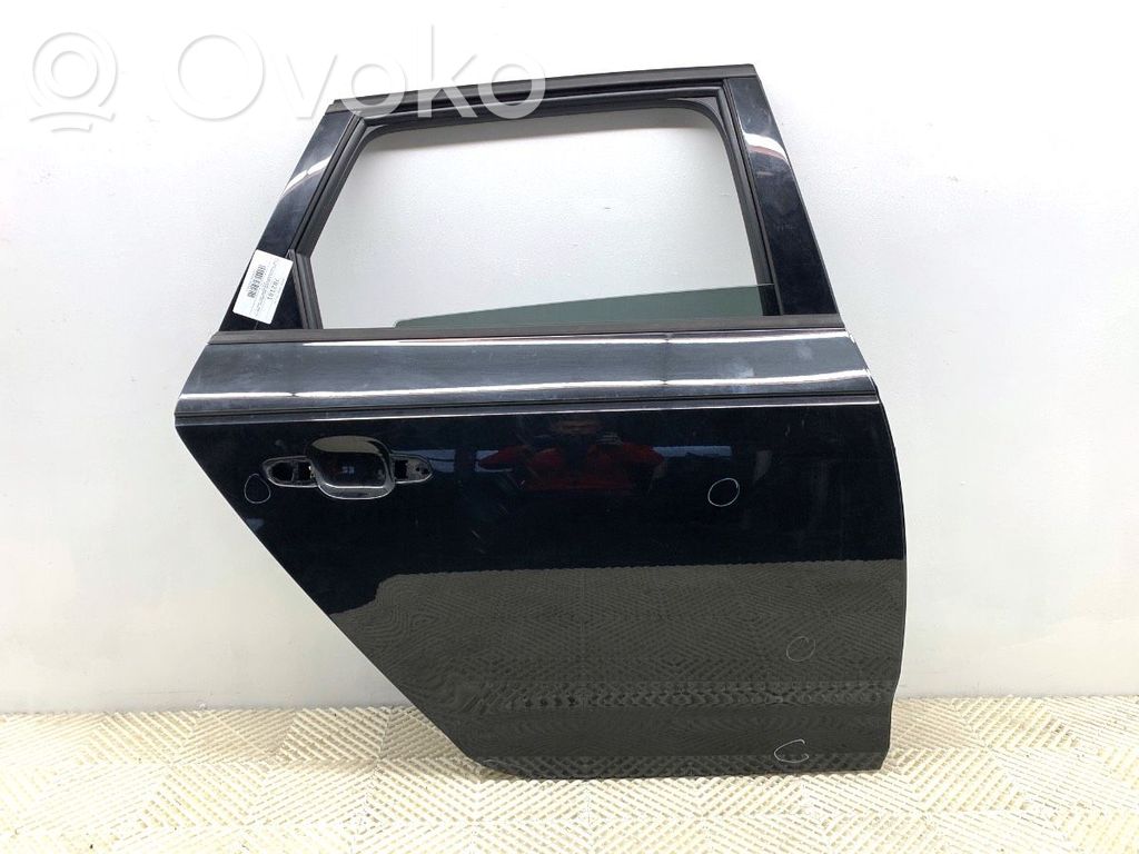 Puerta trasera   LY9T