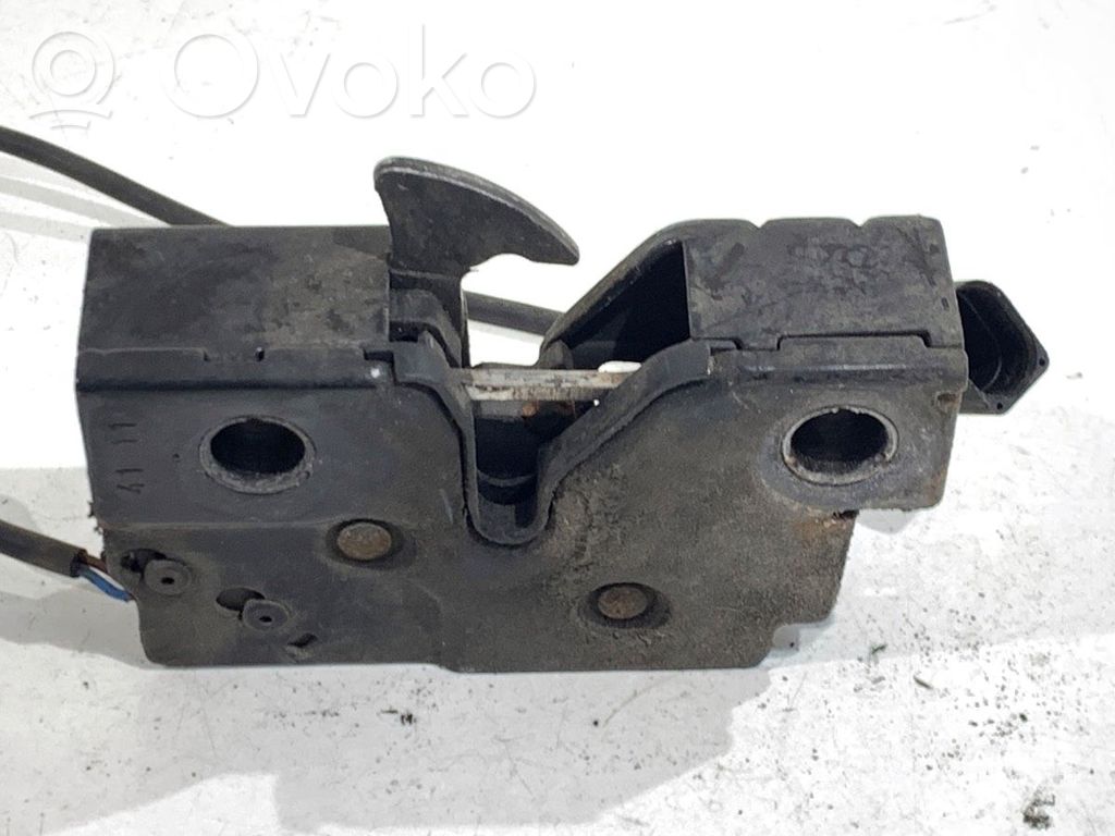 Volkswagen Jetta VI Engine bonnet/hood lock/catch 