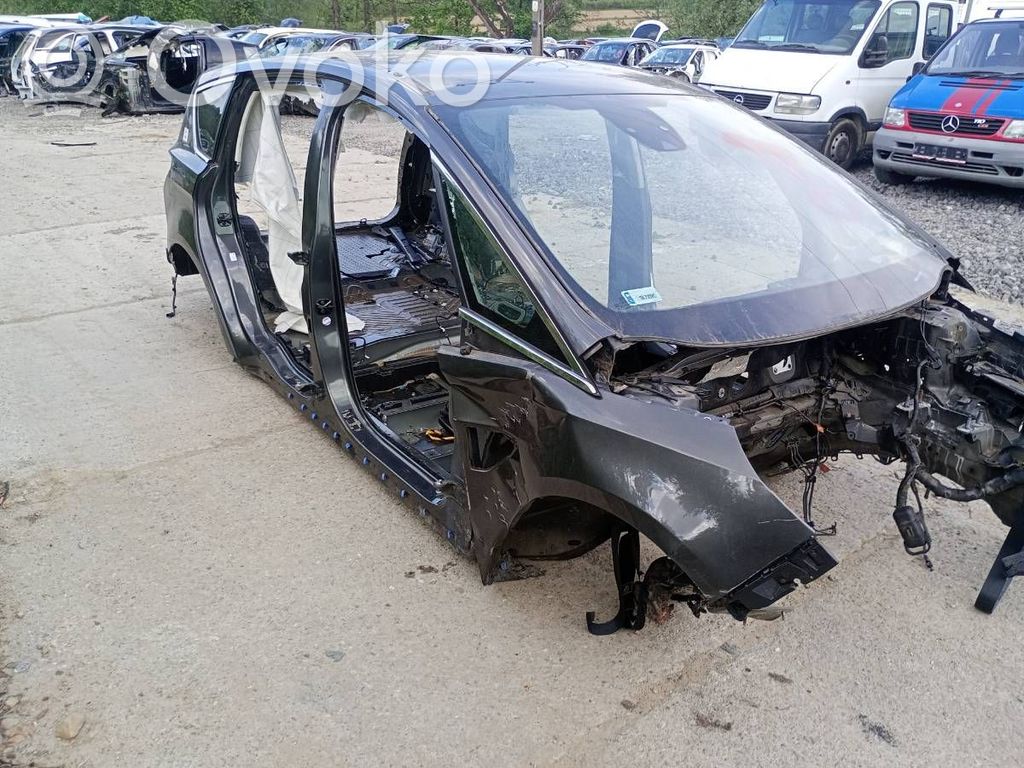 Front quarter panel