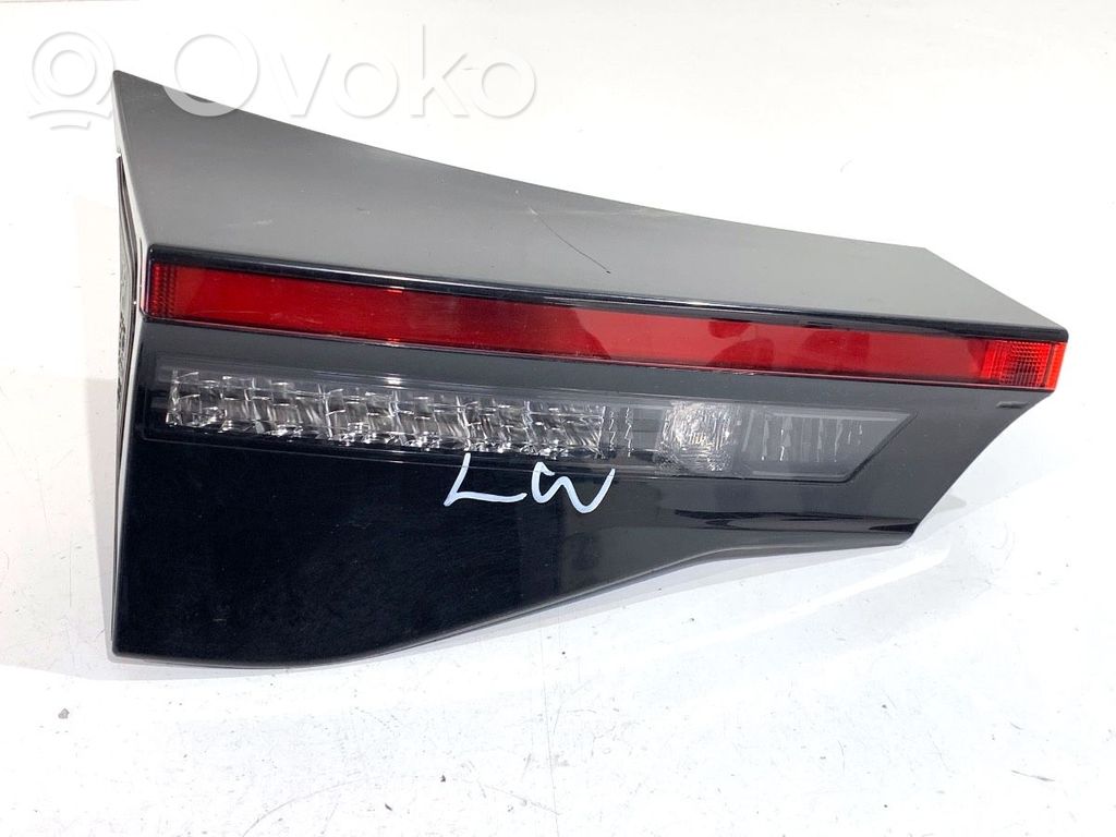 Lampa tylna   815900DB70