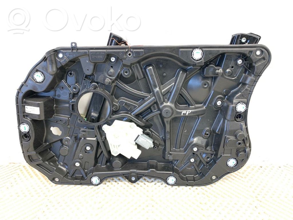 BMW 5 G30 G31 G38 Macara ușă față cu motor 