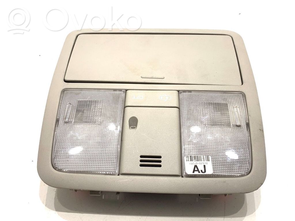 Toyota Auris E180 Consola de luz del techo 
