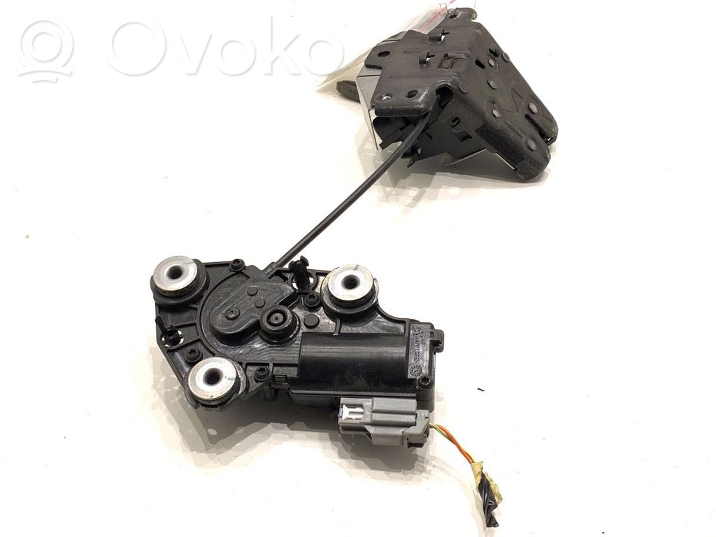 Volvo XC60 Tailgate exterior lock 
