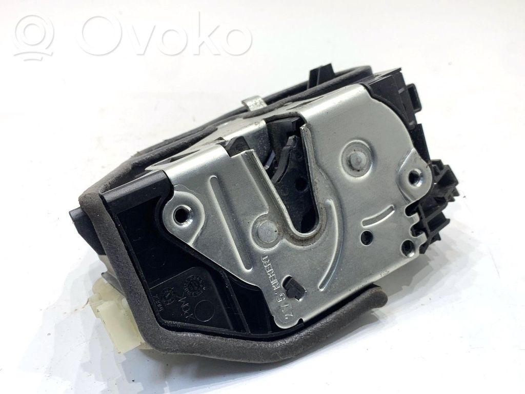 BMW 3 F30 F35 F31 Cerradura de puerta delantera 