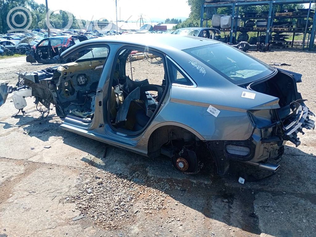 Audi A3 S3 8V Semi-lonjeron față 