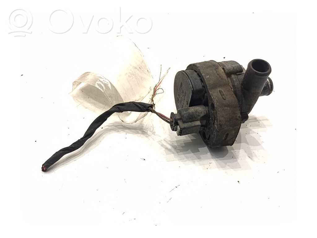 Mercedes-Benz Sprinter W907 W910 Supporto di montaggio del filtro dell’olio