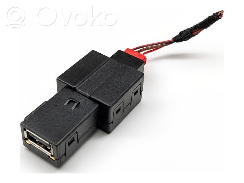 Volkswagen Arteon Connettore plug in USB
