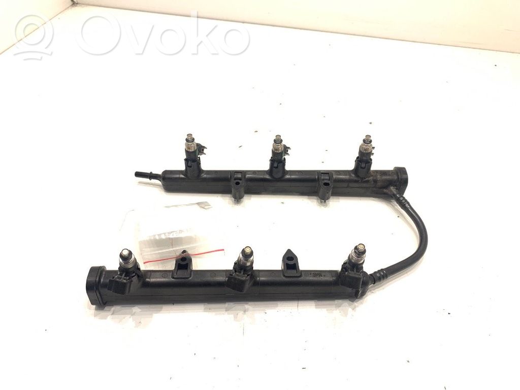 Chrysler Pacifica Listwa wtryskowa