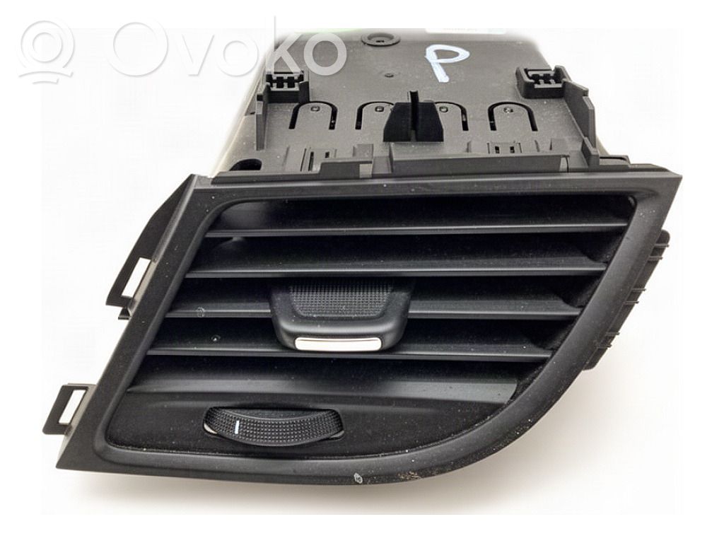 Opel Zafira C Grilă ventilație/ramă laterală bord 