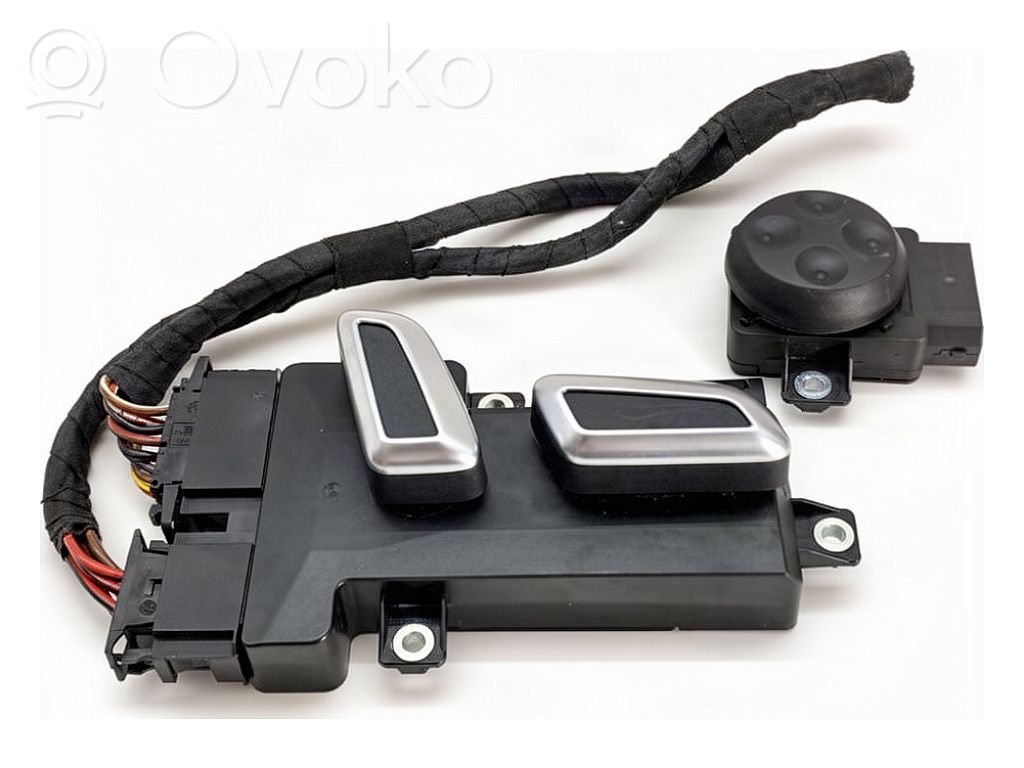 Audi Q3 8U Przyciski sterowania fotela 