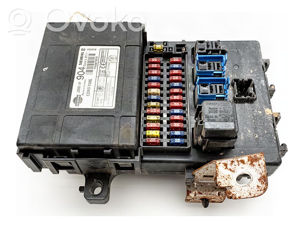 Nissan Terrano Juego de caja de fusibles