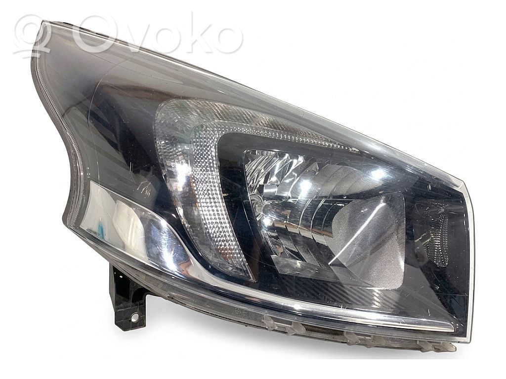 Opel Vivaro Faro delantero/faro principal