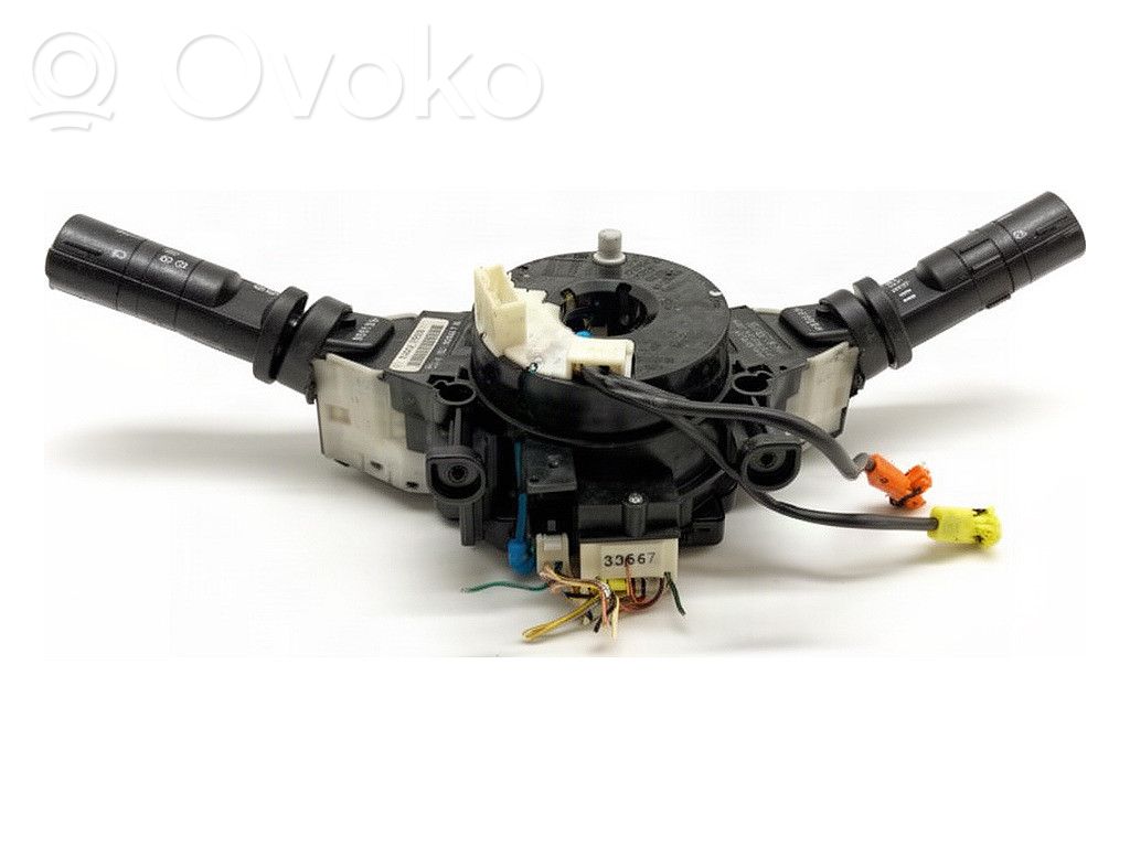 Nissan Qashqai Pyyhkimen/suuntavilkun vipukytkin