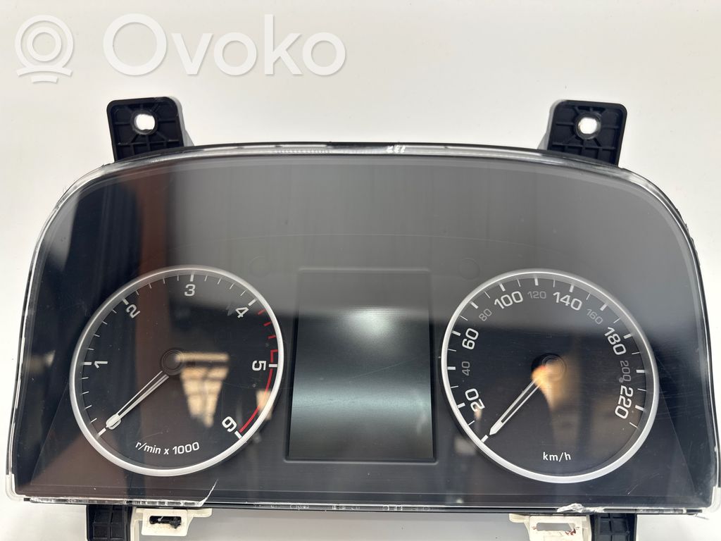 Land Rover Discovery 4 - LR4 Licznik / Prędkościomierz 