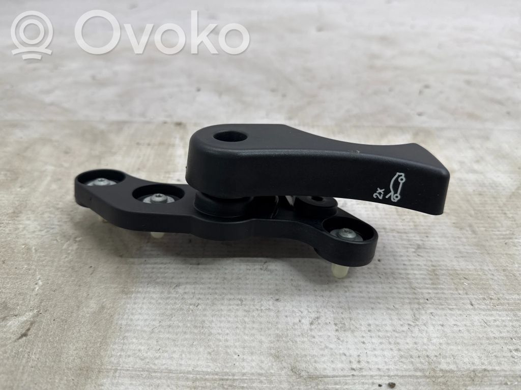 BMW X2 F39 Engine bonnet (hood) release handle 
