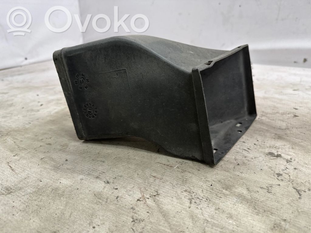 BMW 5 E60 E61 Air intake duct part 
