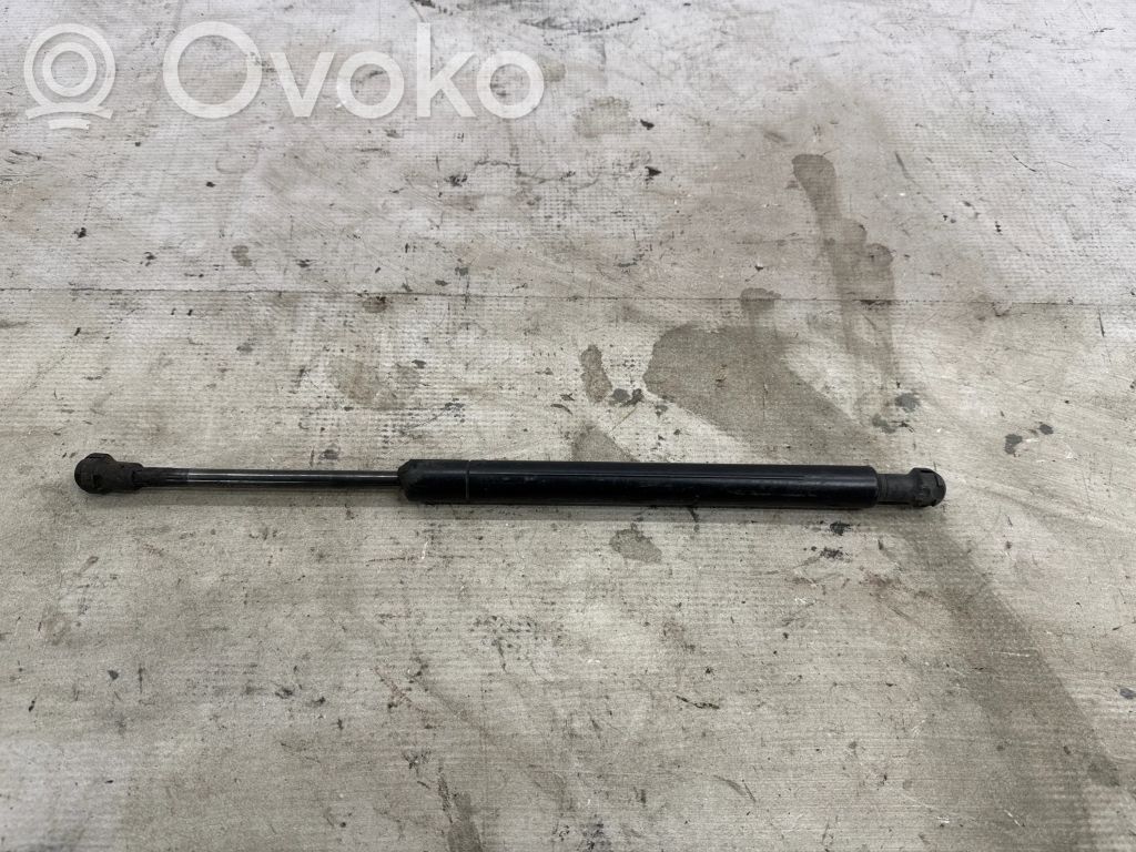 BMW 3 E46 Tailgate/trunk strut/damper 