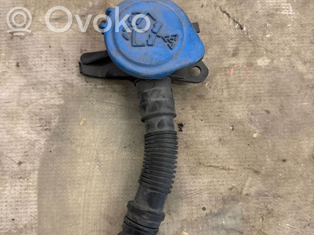 BMW 1 F20 F21 Langų skysčio bakelio užpylimo vamzdelis 
