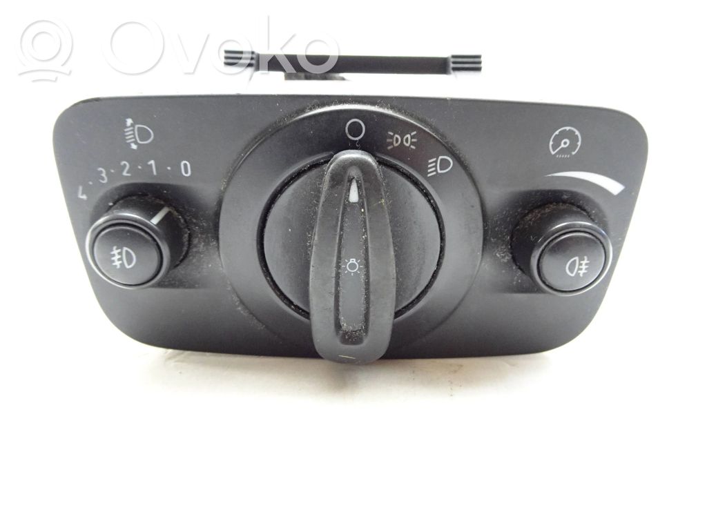 Ford C-MAX II Light switch 