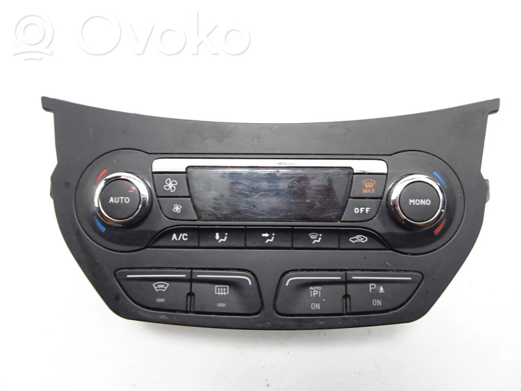 Ford C-MAX II Climate control unit 