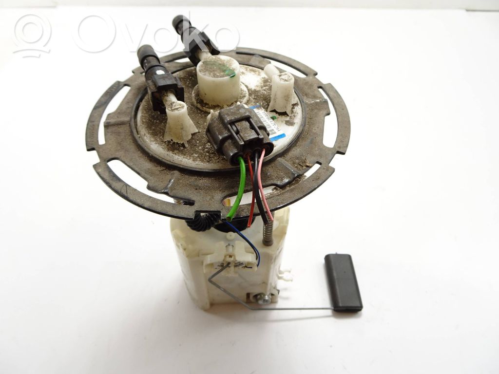 Nissan Note (E12) Bomba interna de combustible 