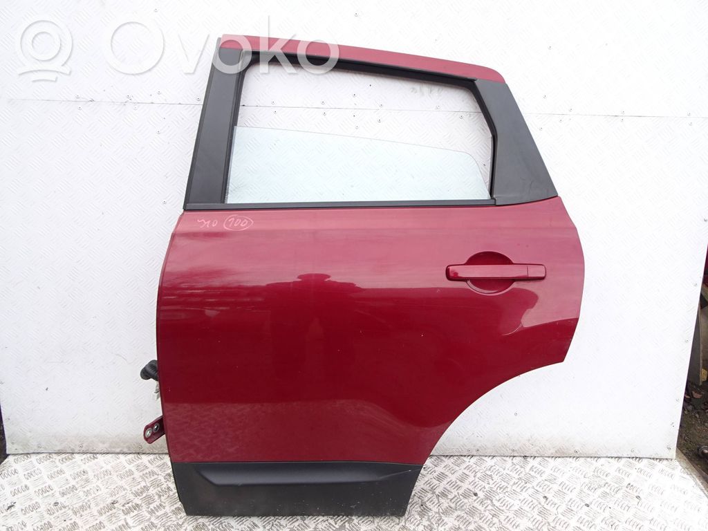 Nissan Qashqai Задняя дверь 