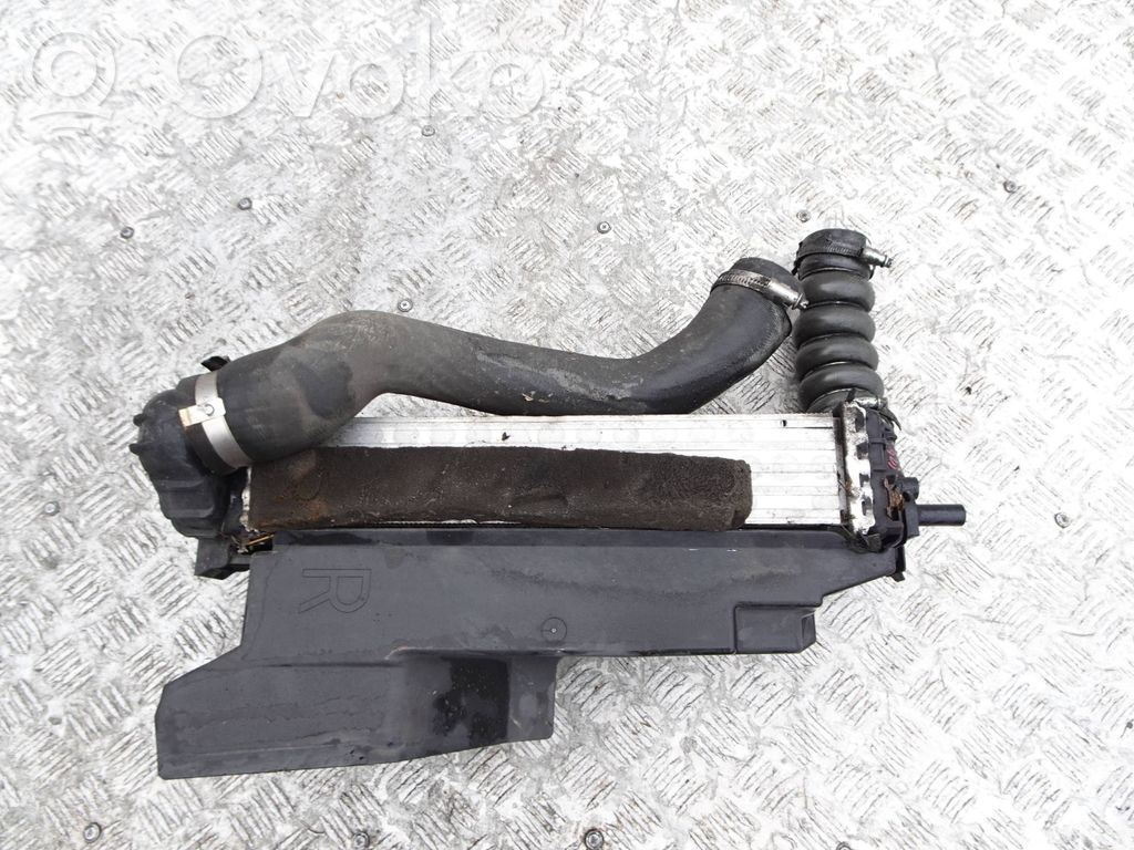 Ford Grand C-MAX Chłodnica powietrza doładowującego / Intercooler 