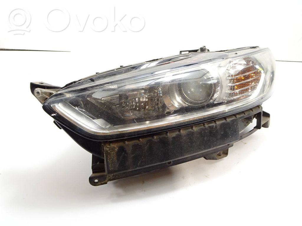 Ford Mondeo MK V Etu-/Ajovalo 