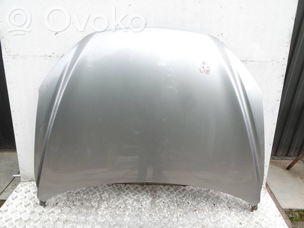 Couvercle, capot moteur