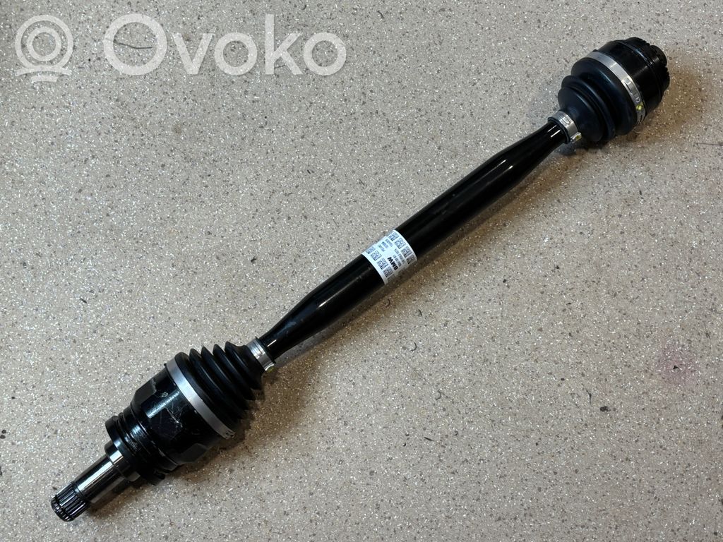 BMW X1 U11 Takavetoakseli 
