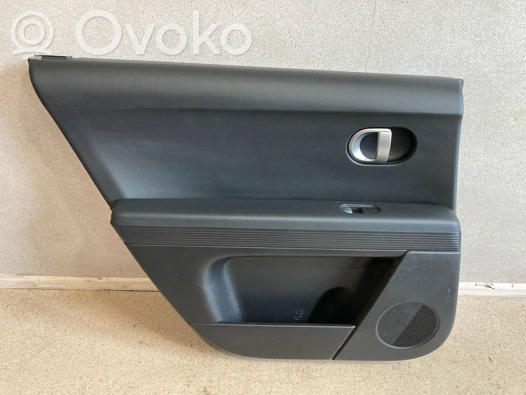Hyundai Ioniq 5 Обшивка задней двери 