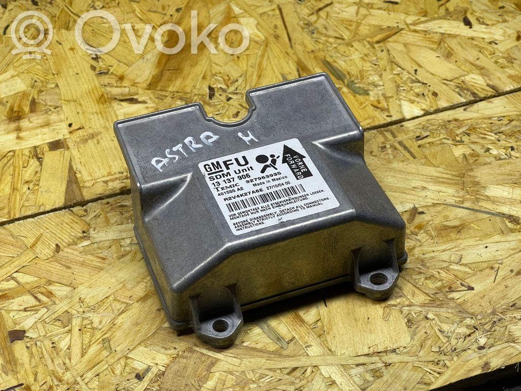 Opel Zafira B Airbag control unit/module 