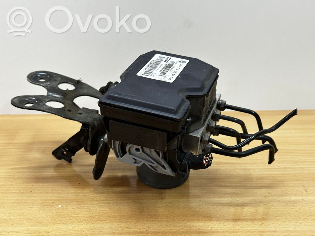 Volkswagen PASSAT B7 ABS-pumppu 