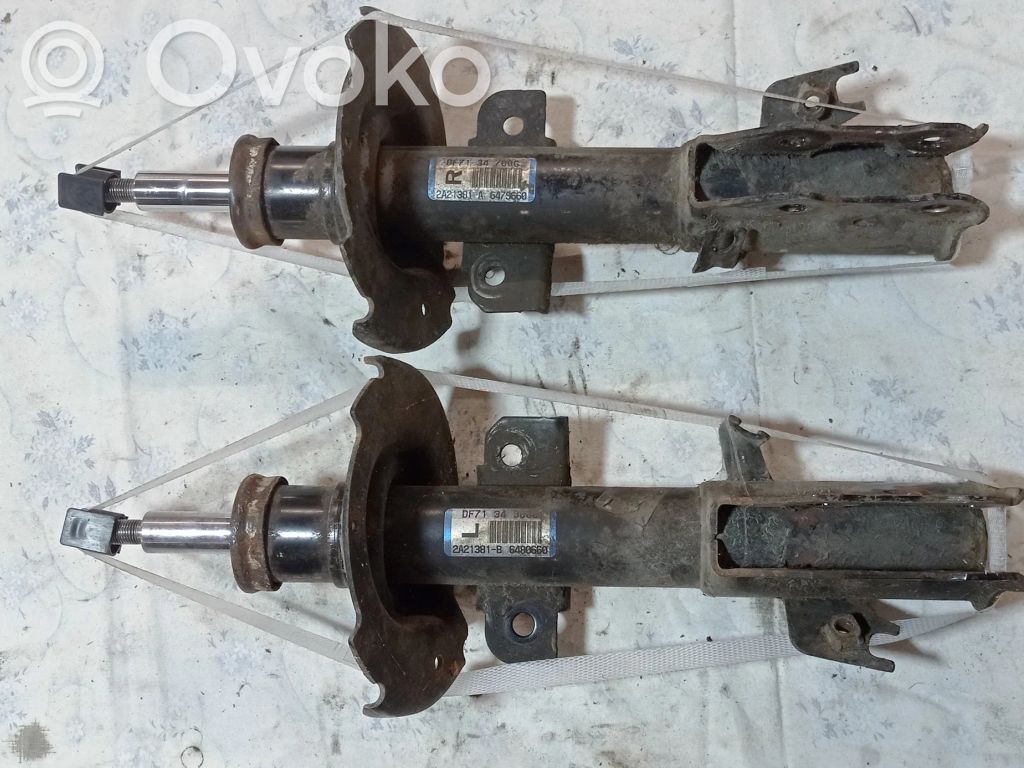 Mazda 2 Priekinis amortizatorius 