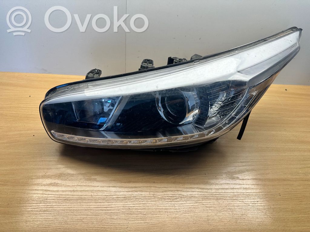 KIA Ceed Headlight/headlamp 