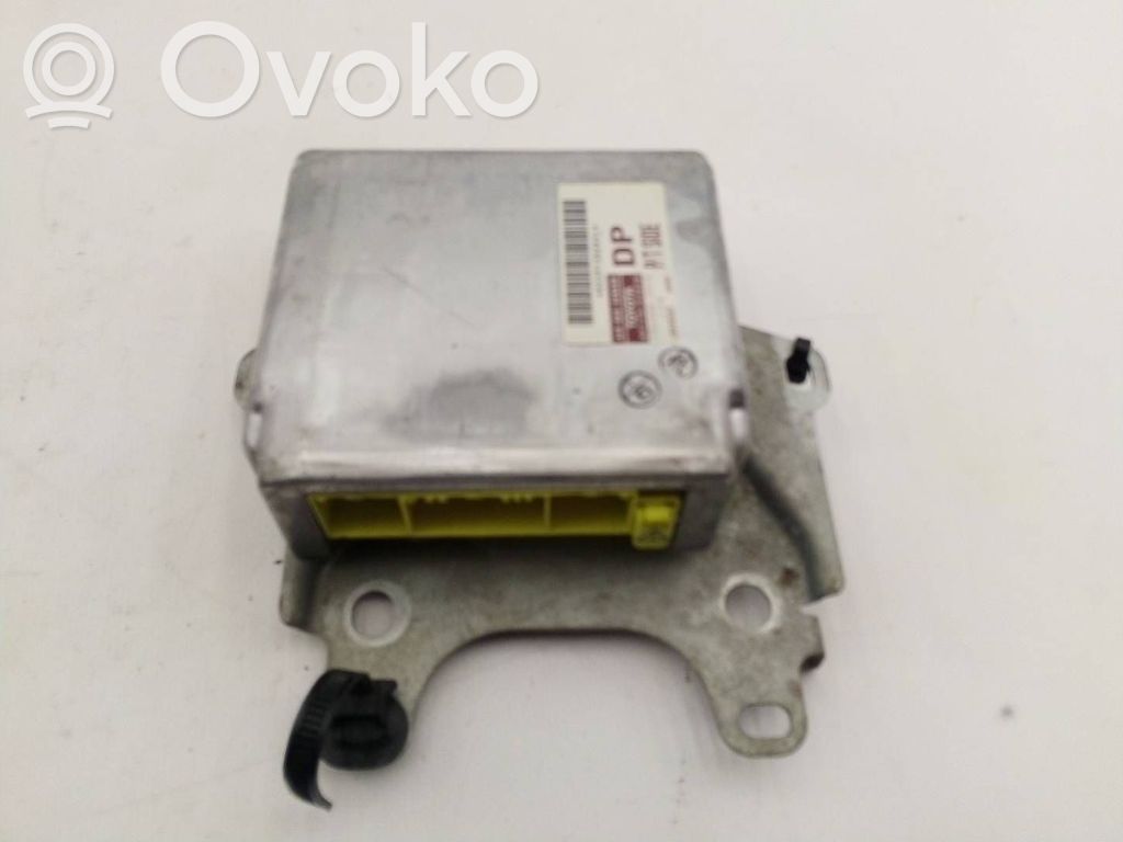 Lexus IS 200-300 Airbag control unit/module 