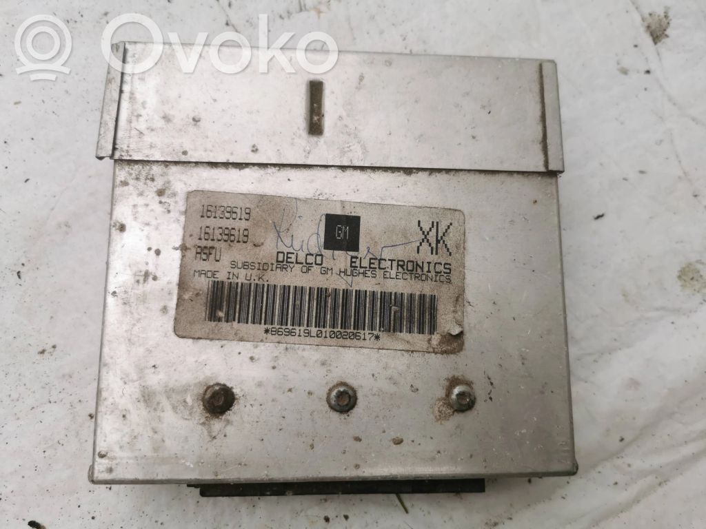 Opel Corsa B Engine control unit/module 