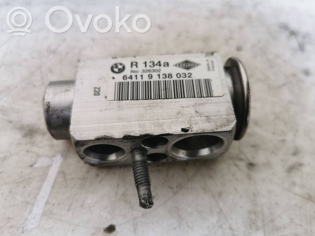 Air conditioning (A/C) compressor (pump)   R134A,326302,64119138032