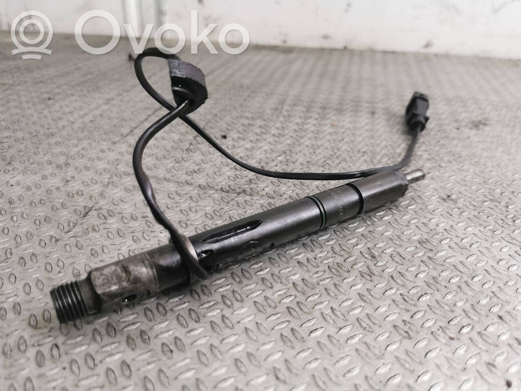 Audi A6 S6 C5 4B Inyector de combustible 