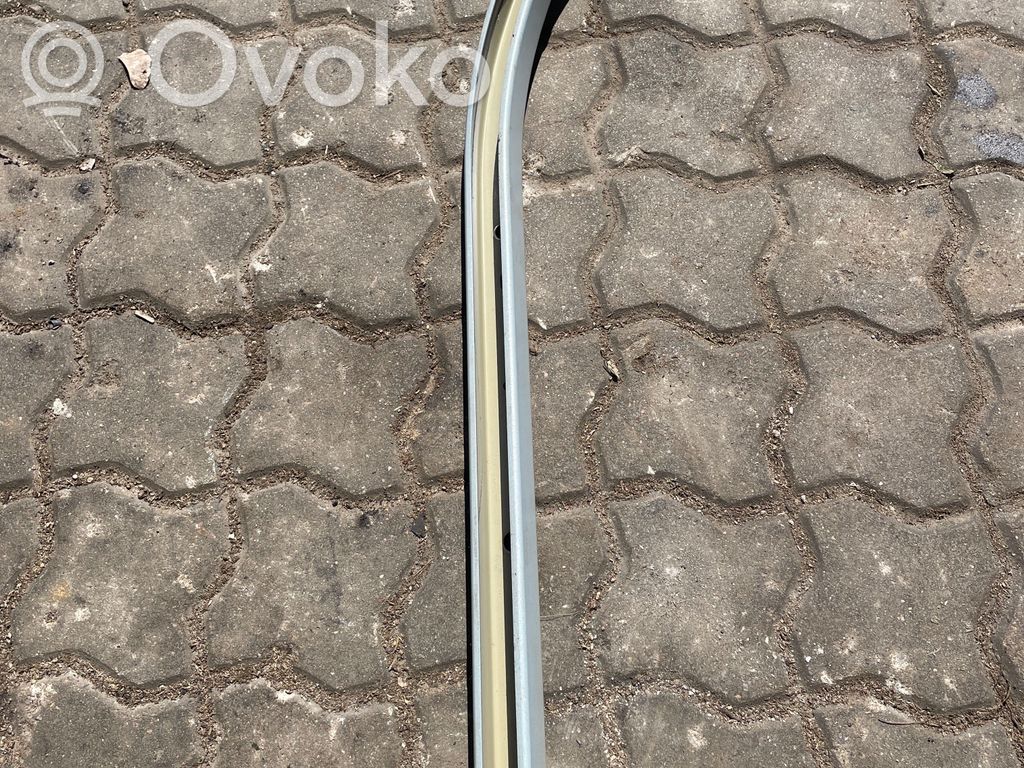 Citroen Berlingo Bīdāmo durvju vidējā sliede 