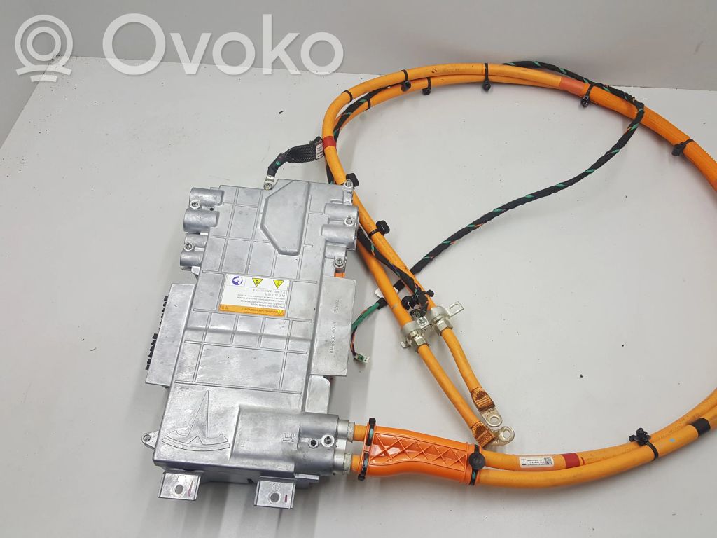 Tesla Model S Voltage converter inverter 