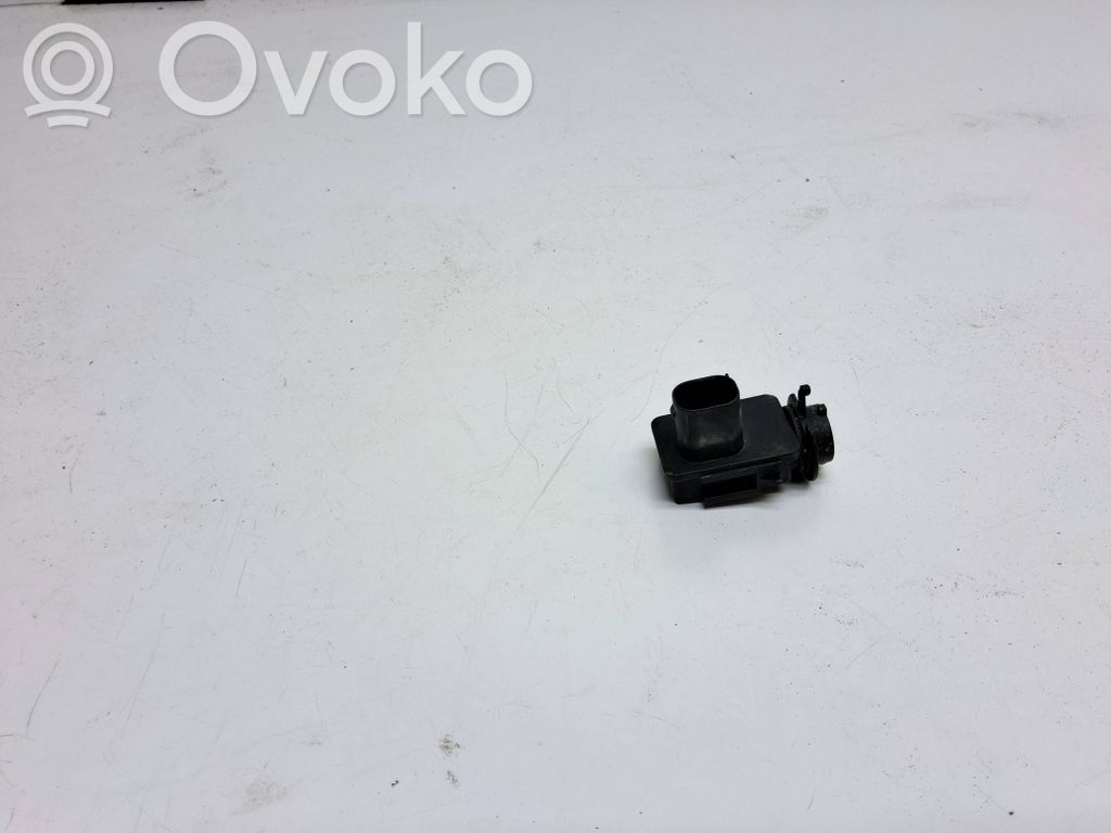 Tesla Model S Oro kokybės daviklis 