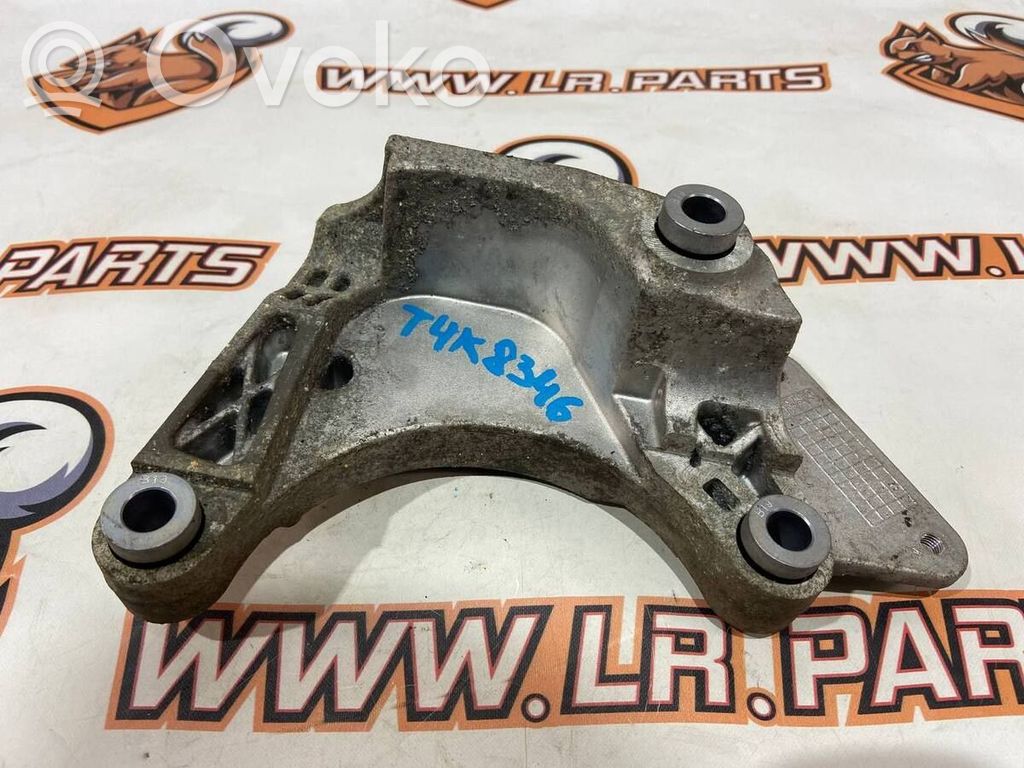 Engine mounting bracket   J9D33D101AD,T4K8346